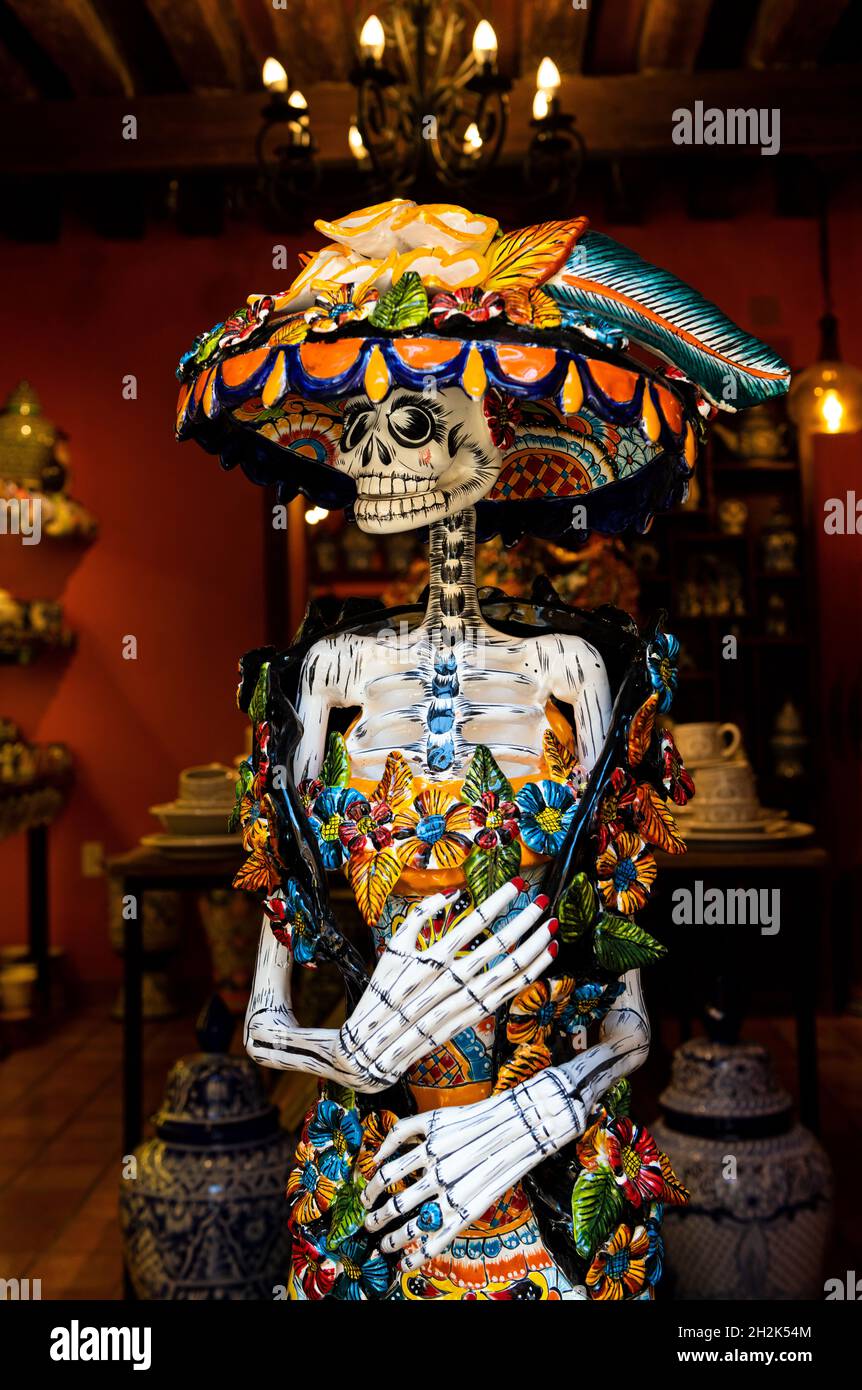 Statua in ceramica di Catrina a Città del Messico per il giorno dei morti, Messico. Foto Stock