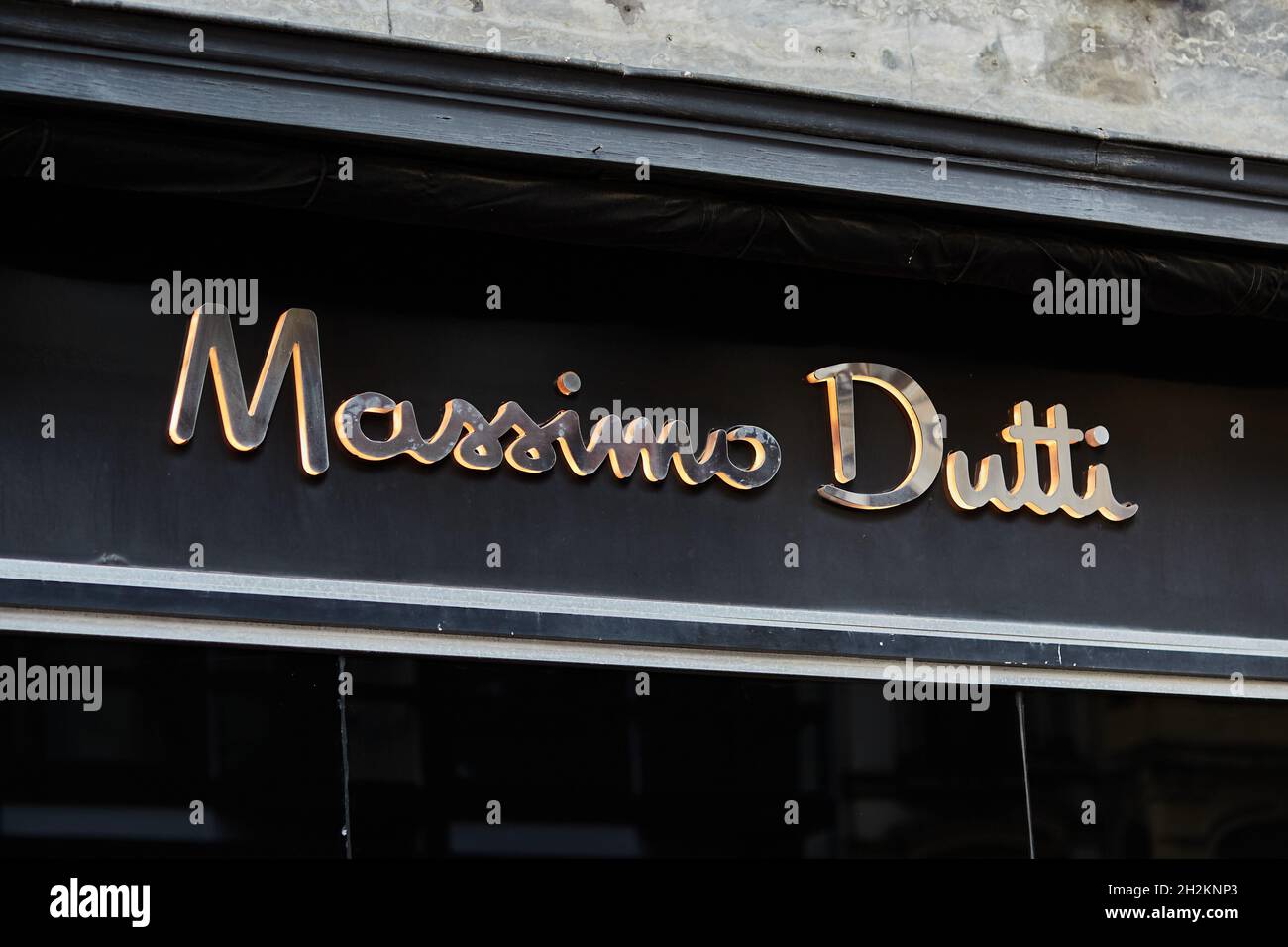 Marchio massimo Dutti Foto Stock