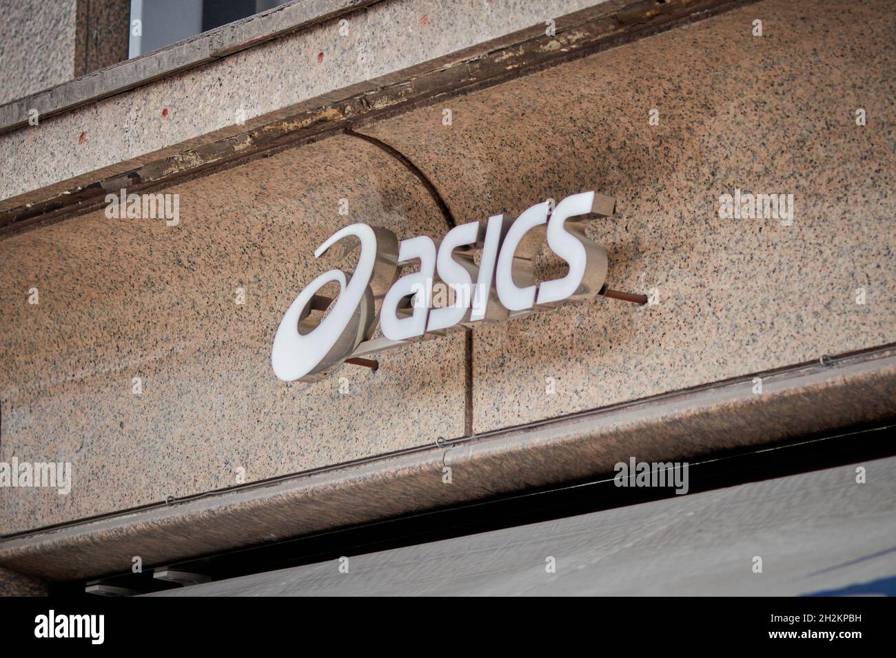 marchio asics