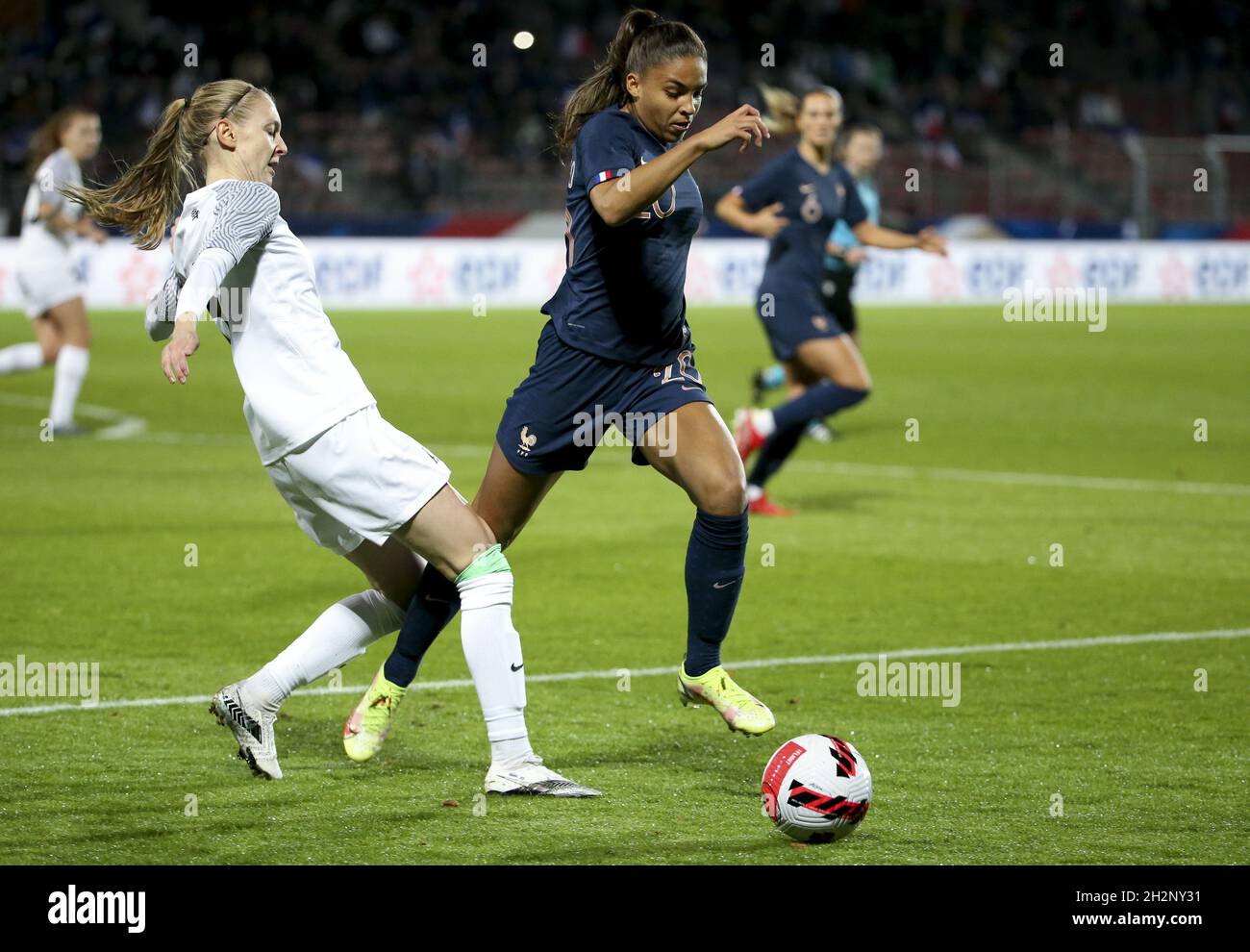 Delphine Cascarino di Francia durante la FIFA Women's World Cup 2023, Qualifiers Group i partita di calcio tra Francia ed Estonia il 22 ottobre 2021 allo Stade Dominique Duvauchelle di Creteil, Francia - Foto: Jean Catuffe/DPPI/LiveMedia Foto Stock