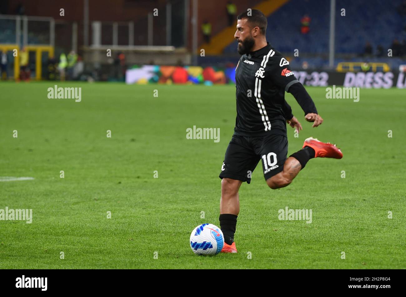 Genova, Italia. 22 ottobre 2021. VERDE DANIELE (Spezia) durante UC Sampdoria vs Spezia Calcio, Campionato Italiano di calcio a a Genova, Italia, Ottobre 22 2021 Credit: Agenzia indipendente di Foto/Alamy Live News Foto Stock