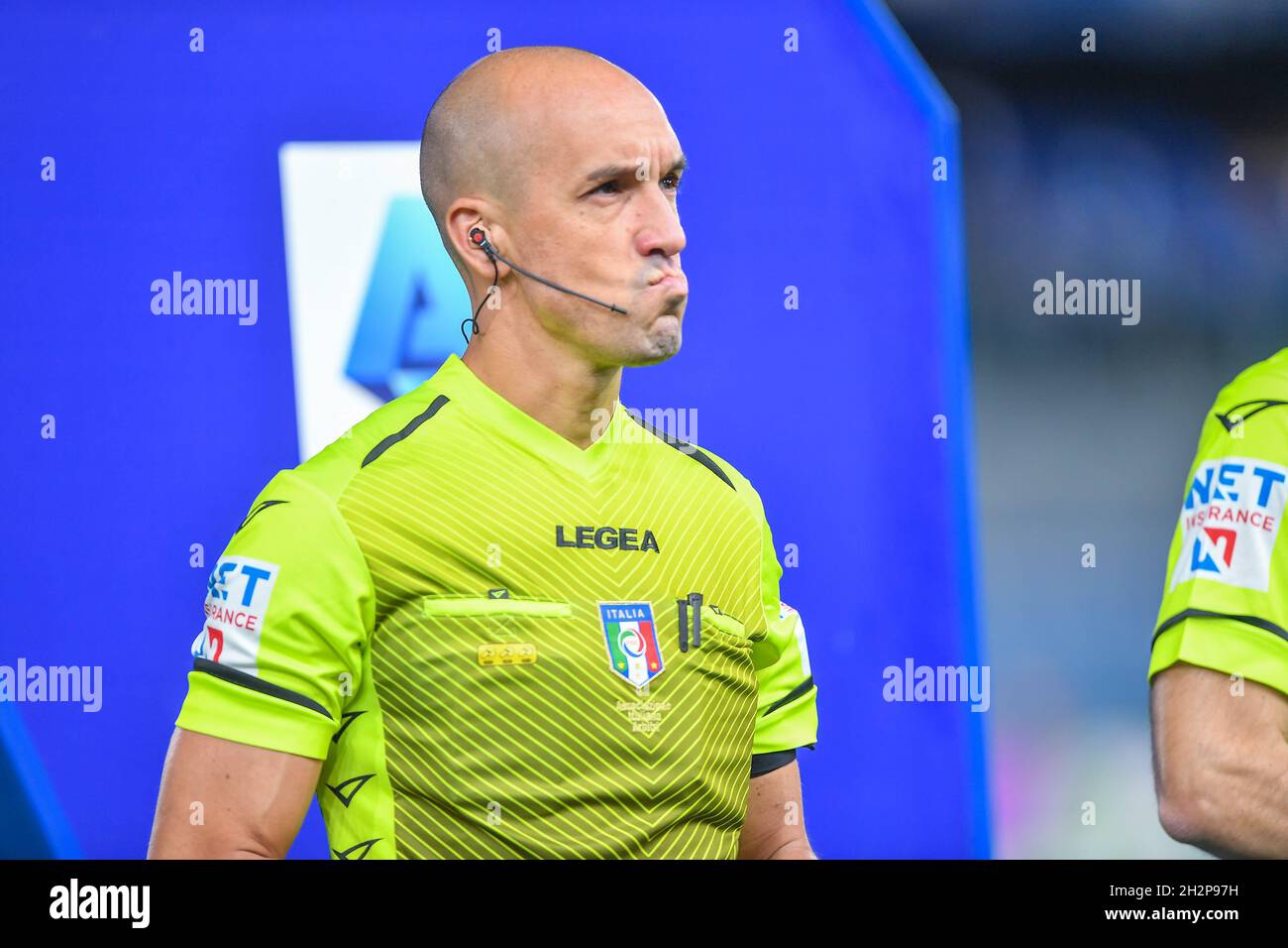 Genova, Italia. 22 ottobre 2021. Il Recheree della partita Michael Fabbri di Ravenna durante UC Sampdoria vs Spezia Calcio, Campionato Italiano di calcio A a Genova, Italia, Ottobre 22 2021 Credit: Independent Photo Agency/Alamy Live News Foto Stock