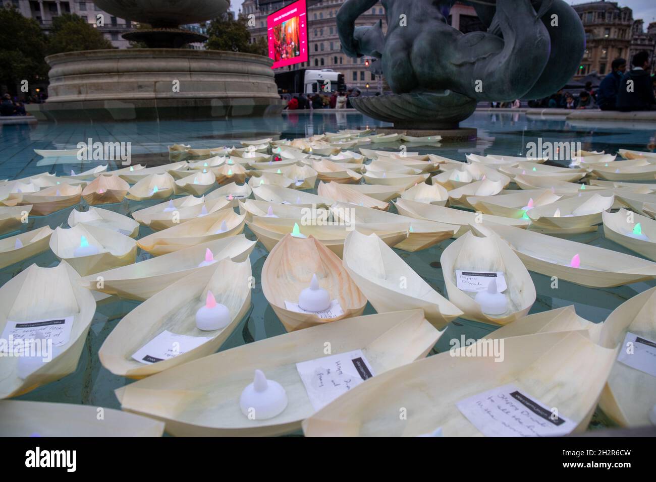 LONDRA, 23 OTTOBRE 2021, Festival di Diwali a Trafalgar Square, quest'anno il festival è stato ridimensionato a causa di Covid-19 Foto Stock