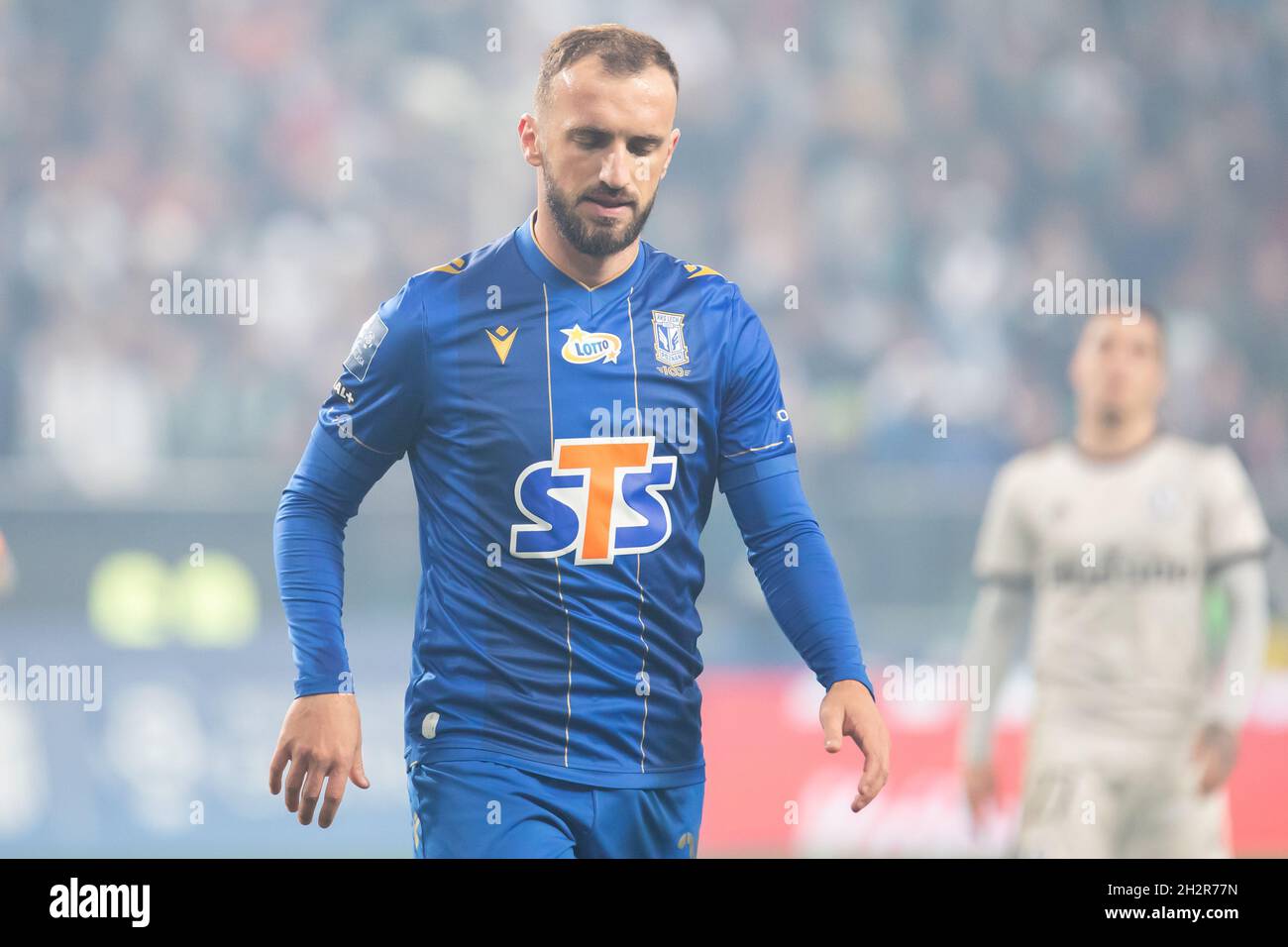 Varsavia, Polonia. 17 ottobre 2021. Nika Kvekveskiri di Lech in azione durante la partita polacca PKO Ekstraklasa League tra Legia Warszawa e Lech Poznan al Marshal Jozef Pilsudski Legia Varsavia Municipal Stadium. Punteggio finale; Legia Warszawa 0:1 Lech Poznan. (Foto di Mikolaj Barbanell/SOPA Images/Sipa USA) Credit: Sipa USA/Alamy Live News Foto Stock