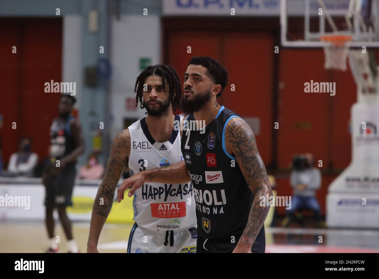 Cremona, Italia. 23 ottobre 2021. Harris Jalen (Vanoli Cremona) durante Vanoli Basket Cremona vs Happy Casa Brindisi, Campionato Italiano Basket A Serie a Cremona, Italia, Ottobre 23 2021 Credit: Independent Photo Agency/Alamy Live News Foto Stock