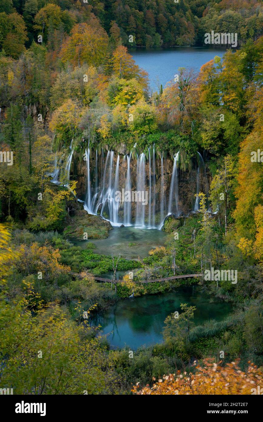 Laghi di Plitvice del parco nazionale della Croazia in autunno Foto Stock