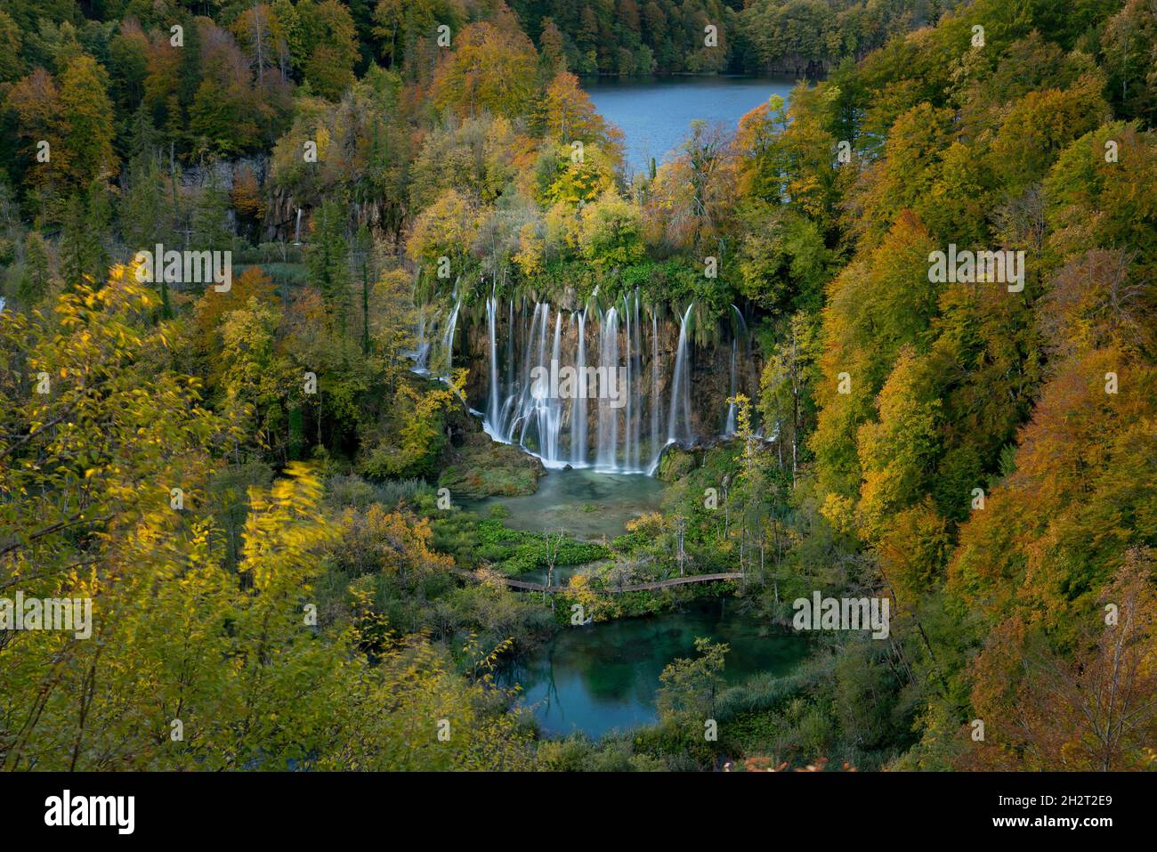 Laghi di Plitvice del parco nazionale della Croazia in autunno Foto Stock