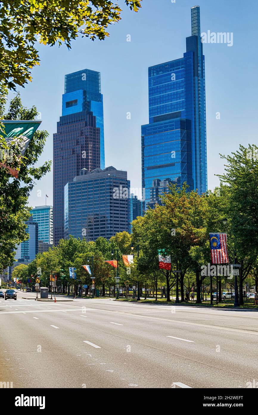 Skyline: Comcast Center, Three Logan Square, One Logan Square, Comcast Technology Center Foto Stock