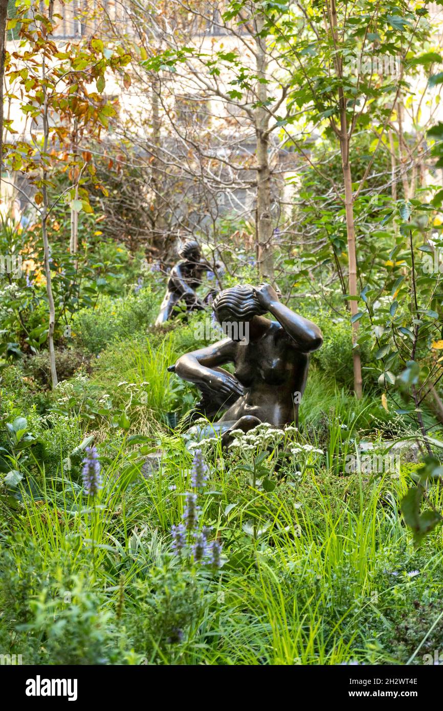 Rockefeller Center Channel Gardens in autunno, New York, USA, 2021 Foto Stock