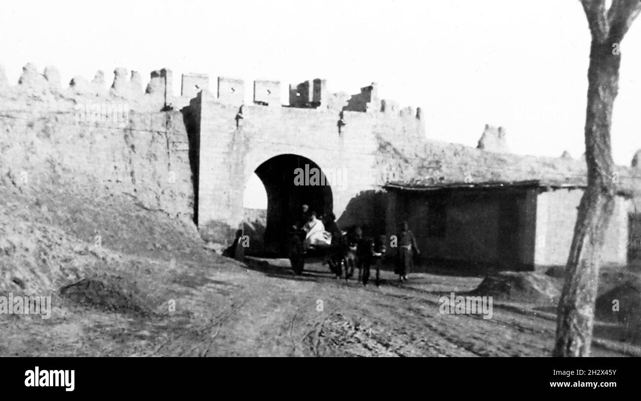 Le mura della città di Chu-Lu, Cina, primi del 1900 Foto Stock