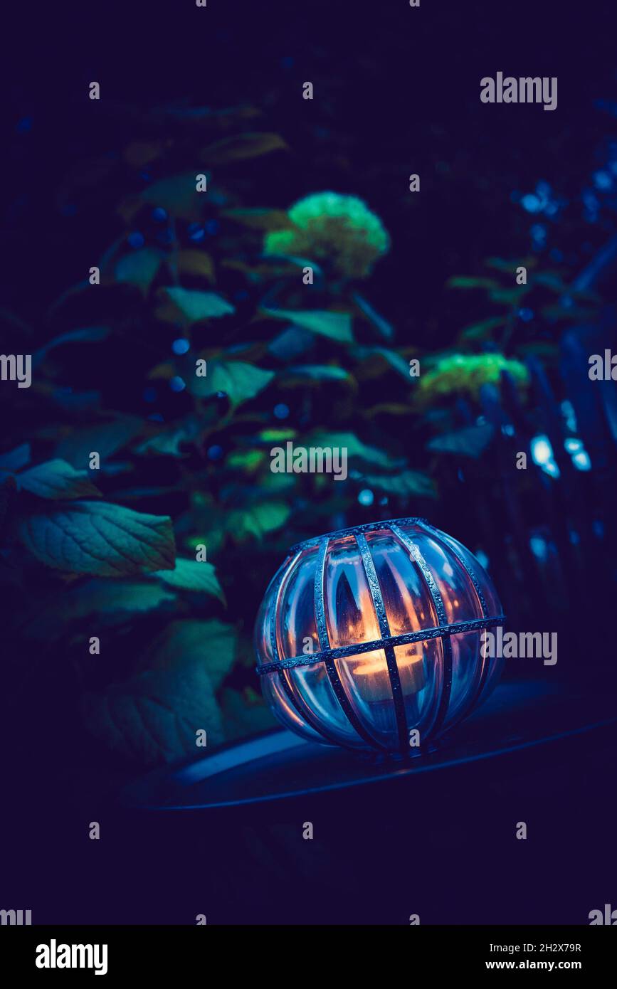 Giardino decorazione serale Foto Stock