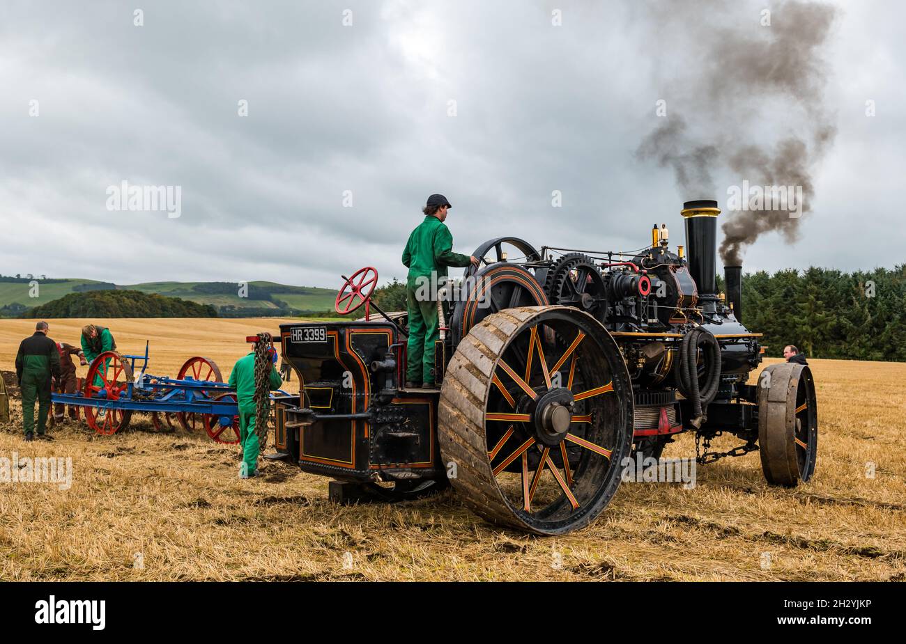 Dimostrazione del motore di trazione a vapore Fowler al 70° campionato britannico di aratura, Mindrum Mill, Northumberland, Inghilterra, Regno Unito Foto Stock