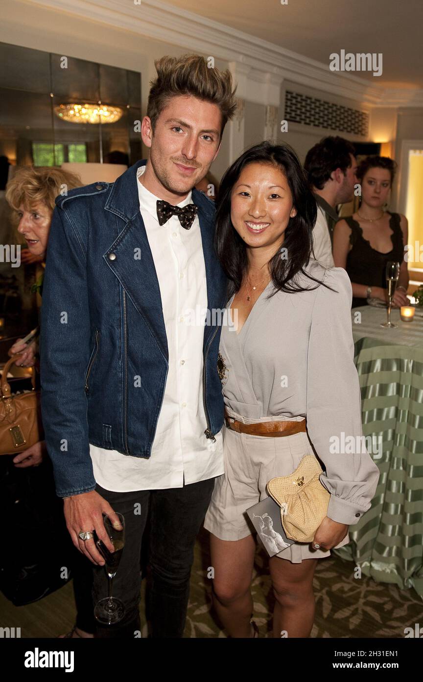 Henry Holland e Beatrix Ong al British National Ballet's Swan Lake Party presso il Dorchester Hotel di Londra. Foto Stock