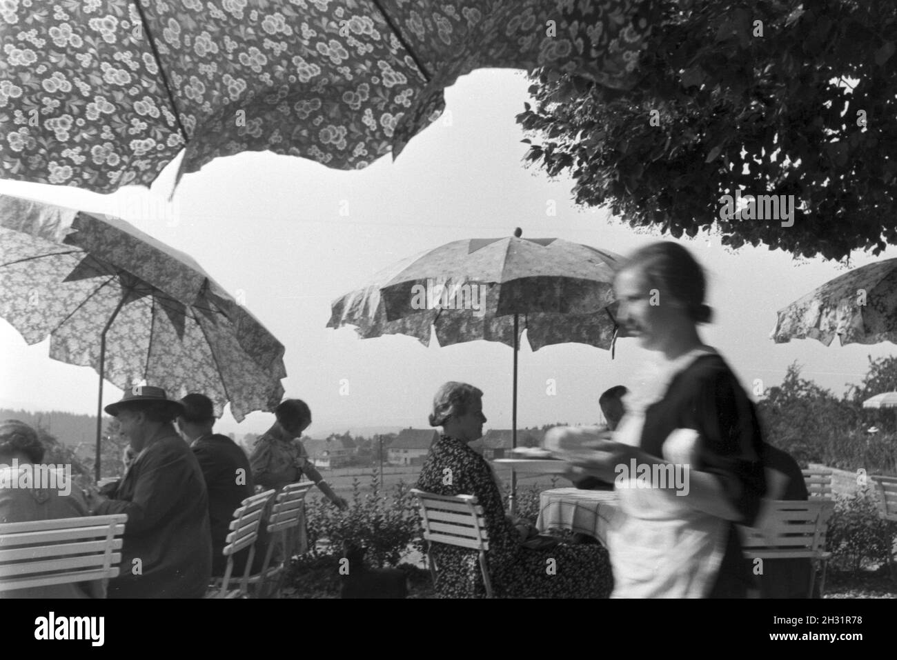 Urlaub im Schwarzwald, Deutsches Reich 1930er Jahre. Vacanze nella Foresta Nera, Germania 1930s. Foto Stock