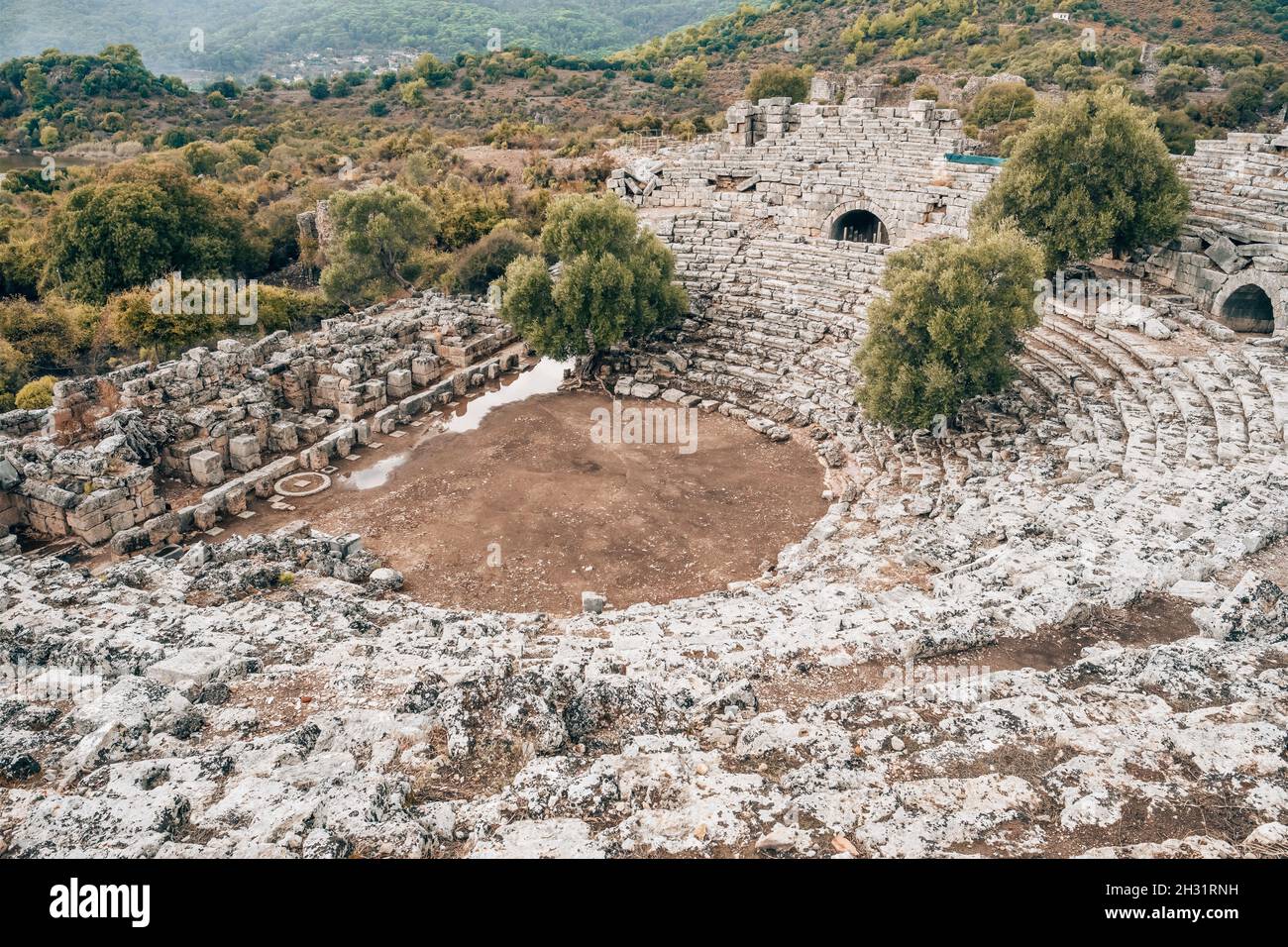 Rovine del teatro nella città antica di Kaunos, Dalyan, Mugla, Turchia Foto Stock