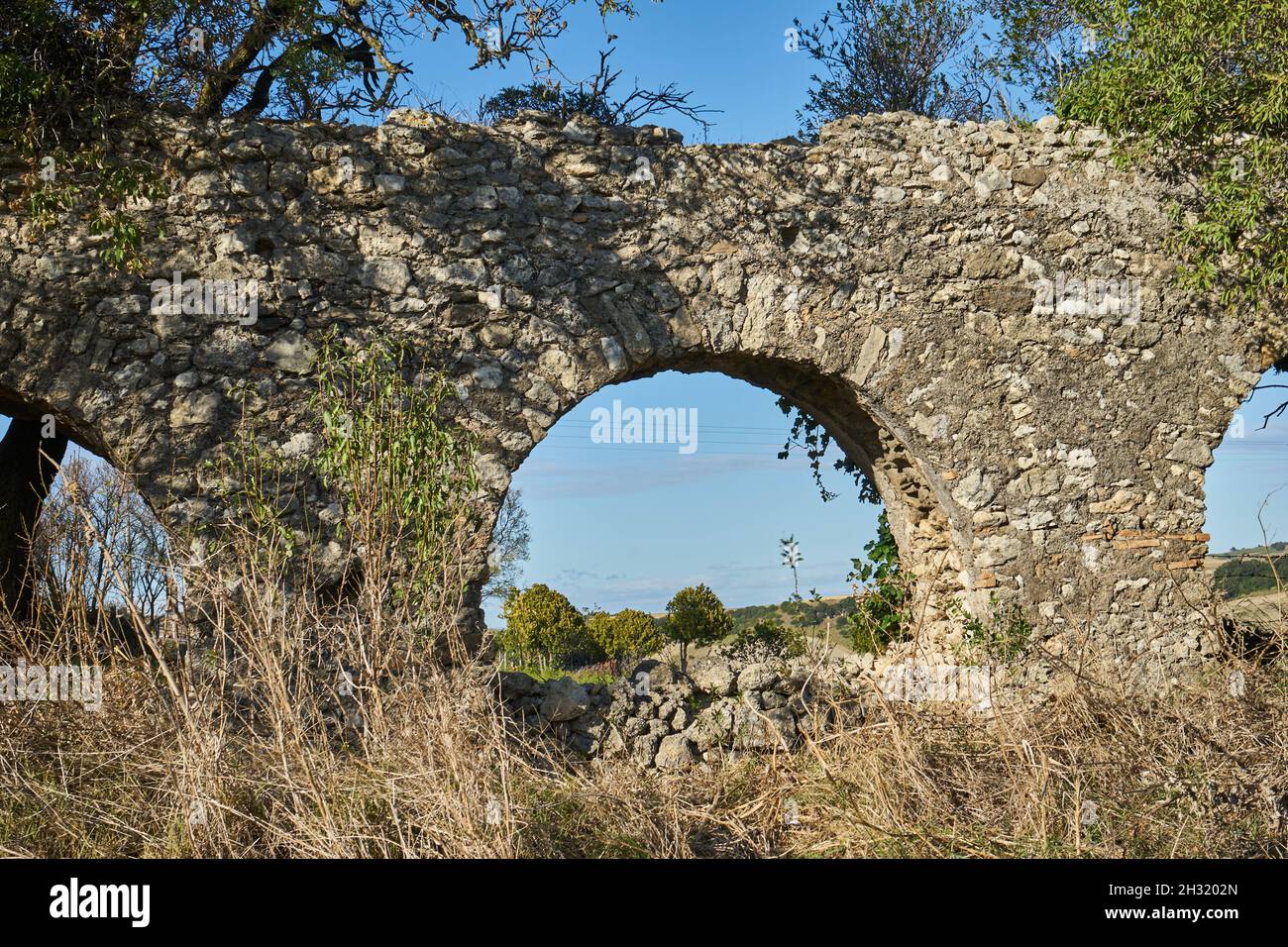 Römisches Aquädukt bei Tarquinia, Lazio, Italien, Europa Foto Stock