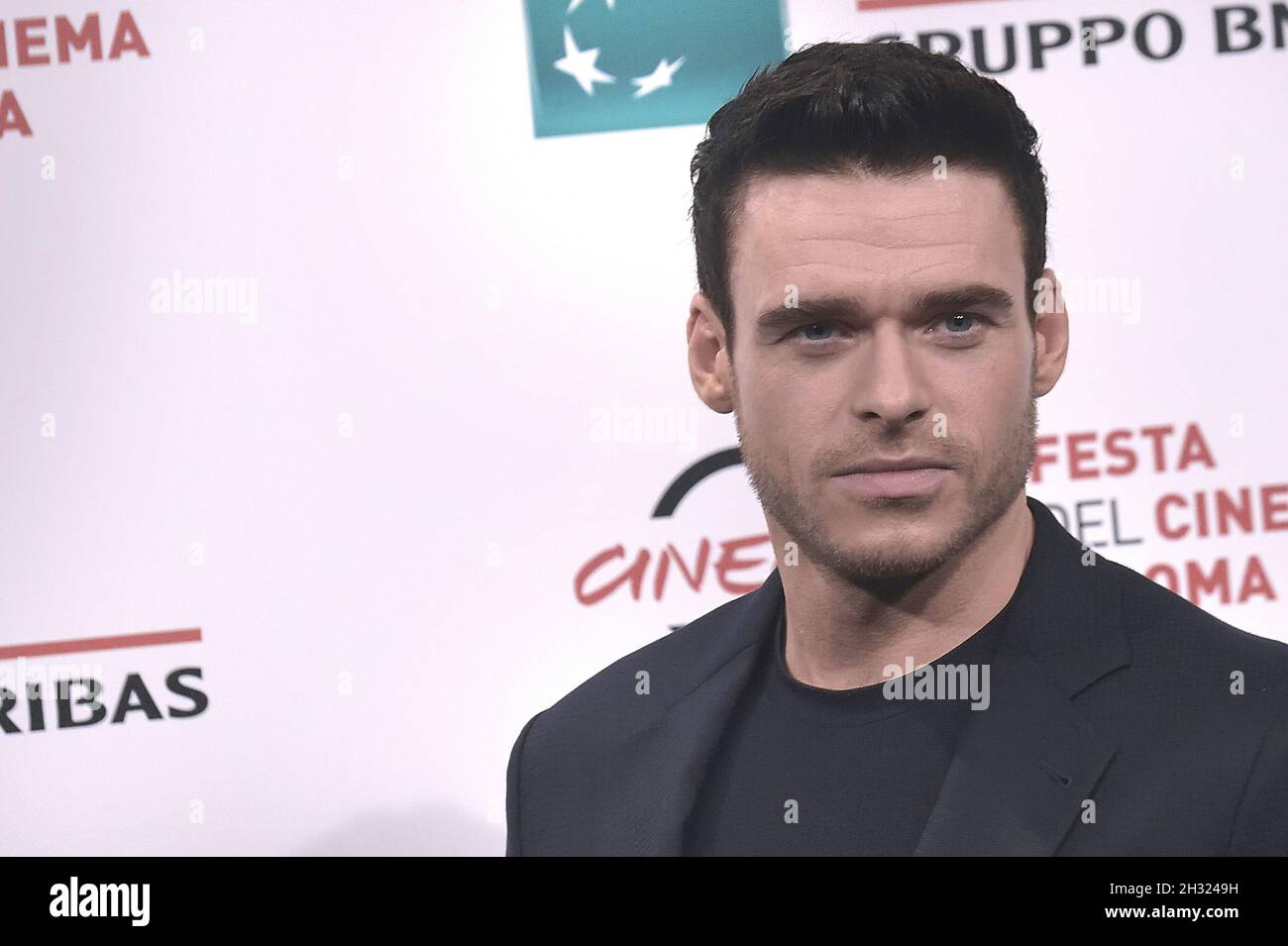 Roma, Italia. 24 ottobre 2021. Richard Madden partecipa alla fotocall del film 'Eternals' durante il 16° Festival del Film di Roma 2021 di domenica 24 ottobre 2021 a Roma, Italia. Foto di Rocco Spaziani/UPI Credit: UPI/Alamy Live News Foto Stock