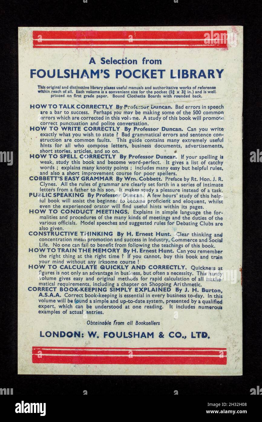 Annuncio per libri di auto-aiuto dalla libreria tascabile di Foulsham all'interno degli anni '20 'Etiquette nella vita quotidiana' opuscolo (replica). Foto Stock