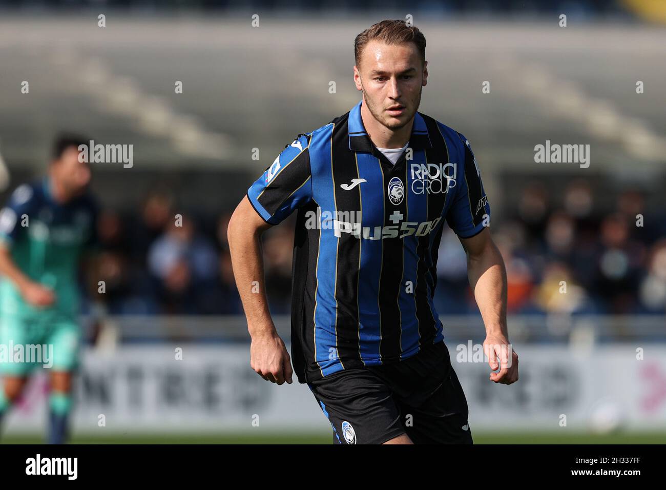 Bergamo, Italia. 24 ottobre 2021. Teun Koopmeiners (Atalanta Bergamasca Calcio) in azione durante Atalanta BC vs Udinese Calcio, Campionato Italiano di calcio A a a Bergamo, Italia, Ottobre 24 2021 Credit: Independent Photo Agency/Alamy Live News Foto Stock