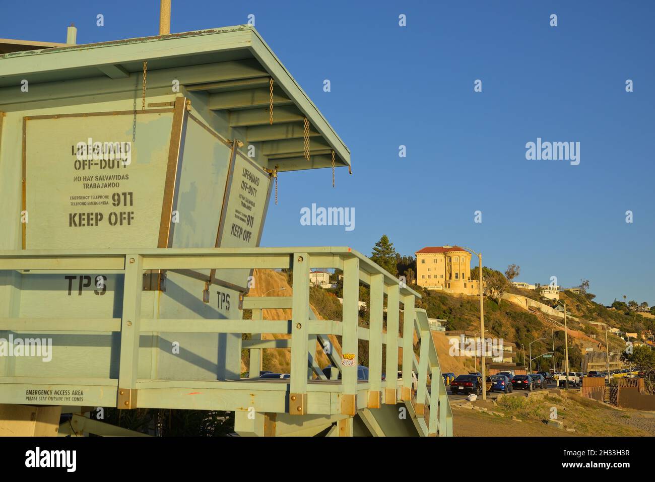 La famosa Getty Villa maestosamente sopra l'autostrada 1, Pacific Palisades CA Foto Stock