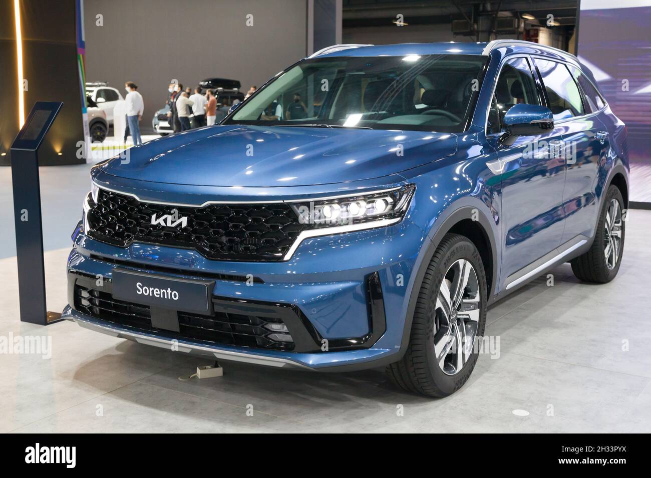 Barcellona, Spagna - 7 ottobre 2021: KIA Sorento 1.6 HEV presentato all'Automobile Barcelona 2021 a Barcellona, Spagna. Foto Stock