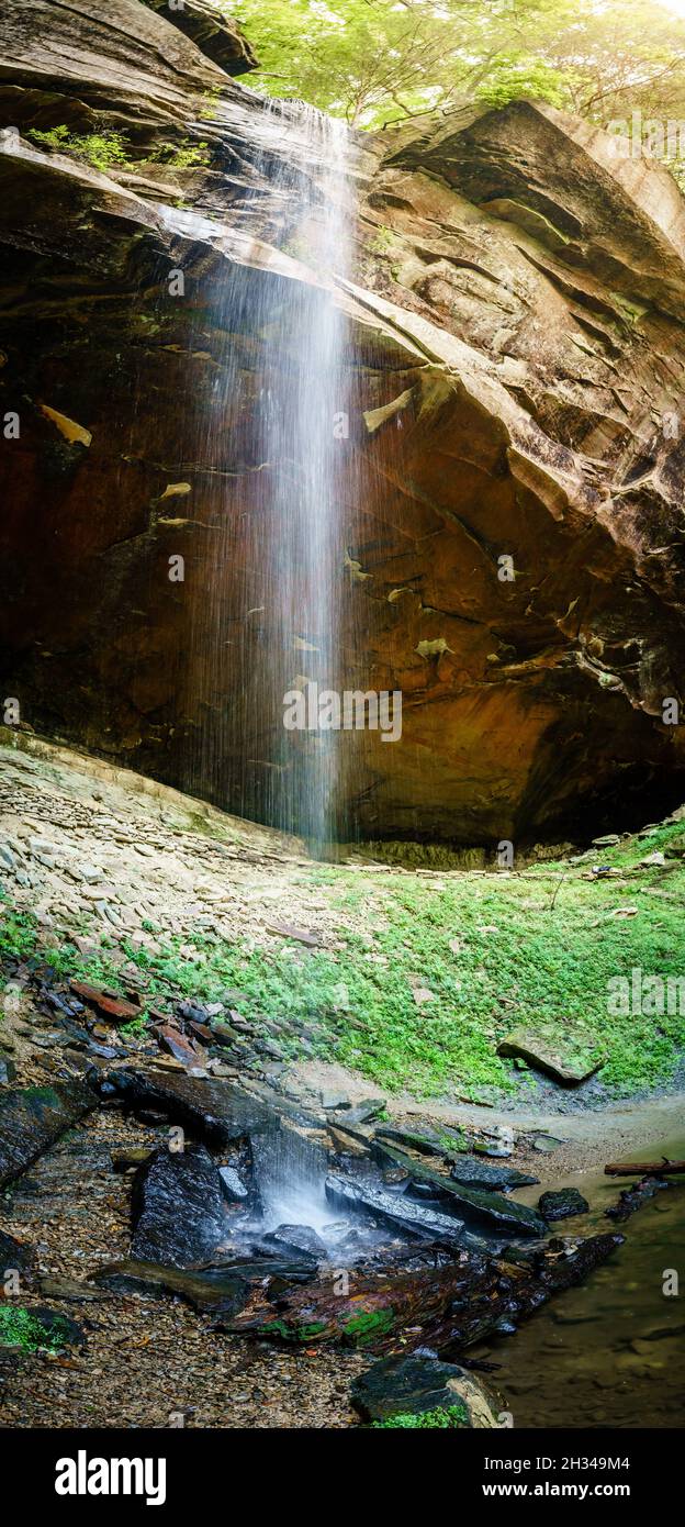 Vista panoramica di Yahoo Falls nel Kentucky meridionale Foto Stock