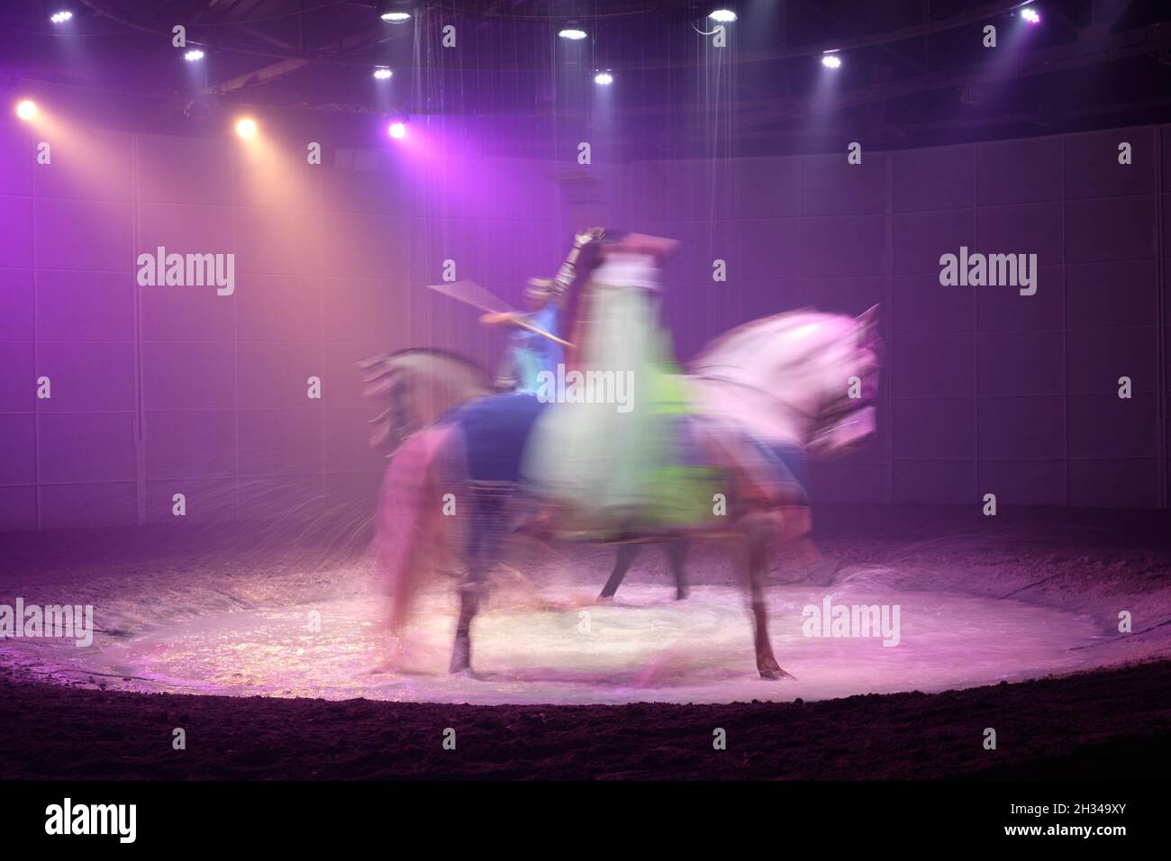 Gampa, spettacolo di cavalli al Teatro Artequus, Alhaurin de la Torre, provincia di Malaga, Andalusia, Spagna. Foto Stock