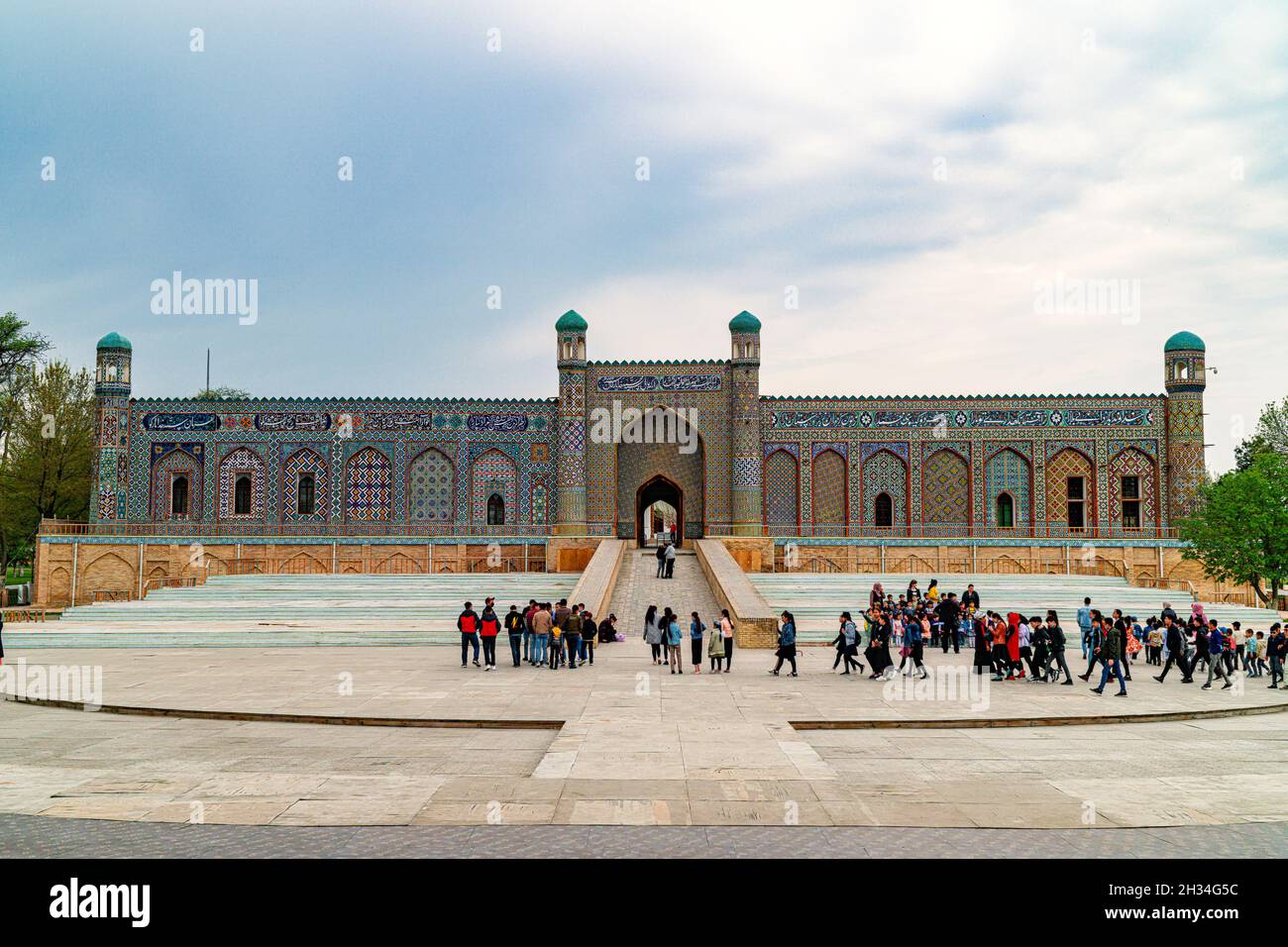 12 aprile 2021 - Kokand, Uzbekistan: Il Palazzo di Khudayar Khan, conosciuto come la Perla di Kokand, era il palazzo dell'ultimo governatore del Kokand Khanato, Khudayar Khan Foto Stock