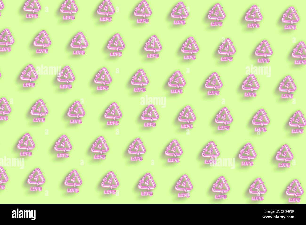 LDPE, simbolo di riciclaggio in plastica LDPE 4, sfondo giallo minimo