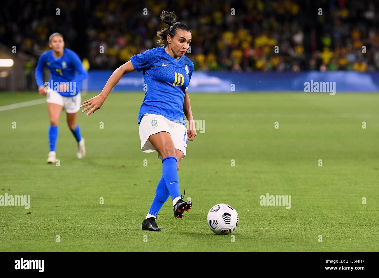 Sydney, Australia, 26 ottobre 2021. Marta of Brazil controlla la palla durante la partita internazionale di calcio femminile tra Australian Matildas e Brasile il 26 ottobre 2021 al CommBank Stadium di Sydney, Australia. Credit: Steven Markham/Speed Media/Alamy Live News Foto Stock