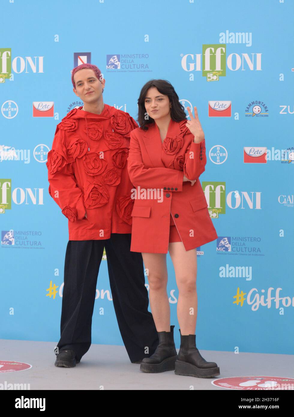 GIFFONI VALLE PIANA - Luglio 27,2021: La Rappresentante di Lista ( Dario Mangiaracina e Veronica Lucchesi) al Giffoni Film Festival 50 Plus - ON Foto Stock