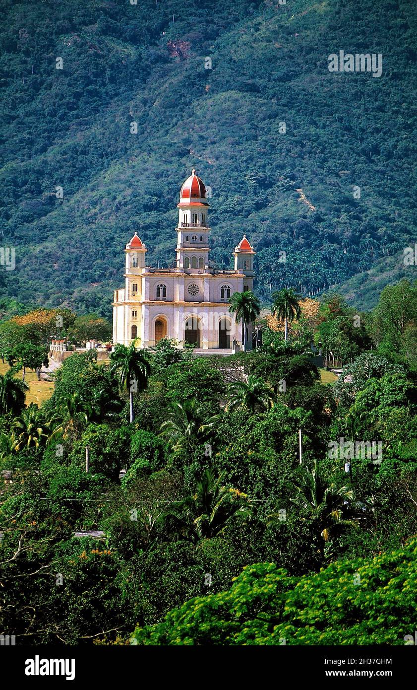 CUBA, PROVINCIA DI SANTIAGO DE CUBA, VILLAGGIO DI EL COBRE, BASILICA 'NUESTRA SENORA DEL COBRE' Foto Stock