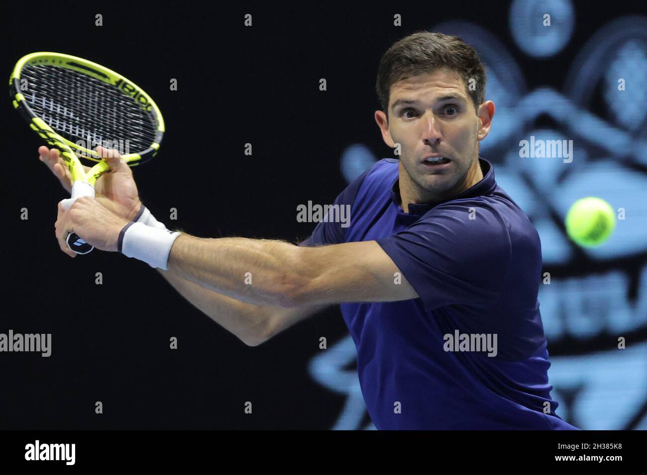 SAN PIETROBURGO, RUSSIA - OTTOBRE 26: Federico Delbonis durante il San Pietroburgo Open 2021 alla Sibur Arena il 26 Ottobre 2021 a San Pietroburgo, Russia (Foto di Anatoliy Medved/Orange Pictures) Foto Stock