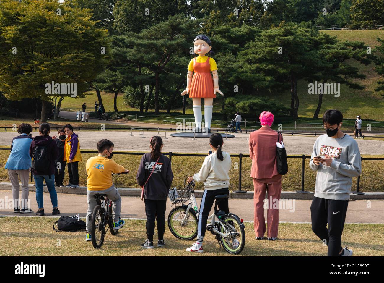 foto della bambola di squid game