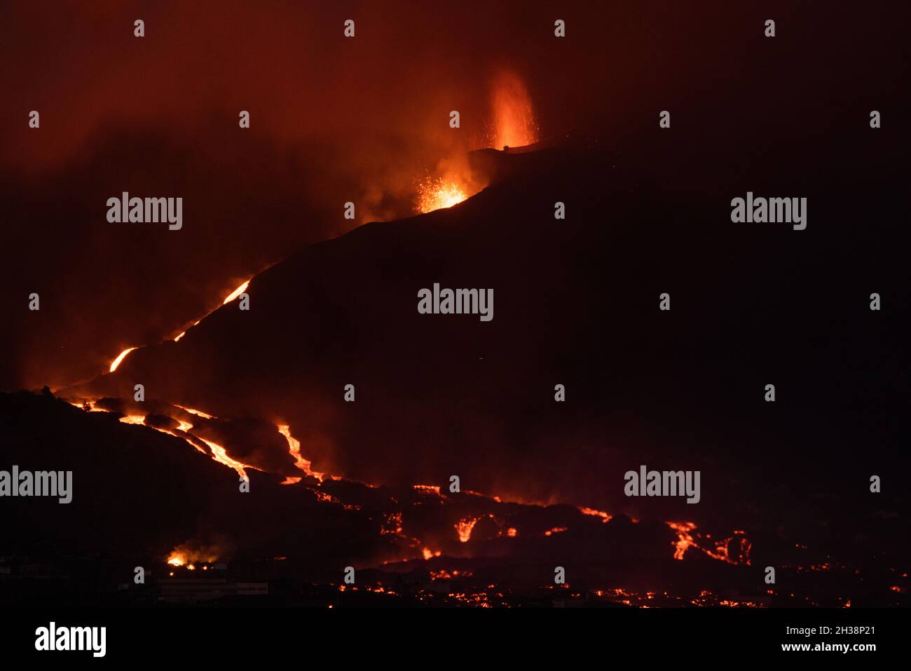 Eruzione vulcanica su Cumbre Vieja, la Palma isola, isole Canarie Foto Stock