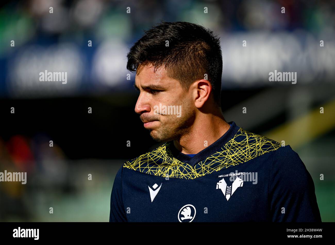 Verona, Italia. 24 ottobre 2021. Giovanni Simeoni (Verona) ritratto durante il riscaldamento durante Hellas Verona FC vs SS Lazio, Calcio Italiana Serie A a partita a Verona, Ottobre 24 2021 Credit: Agenzia fotografica indipendente/Alamy Live News Foto Stock