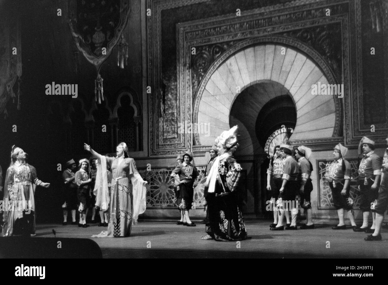 Aufführung im Opernhaus nella Rom; Italien 1940er Jahre. Prestazioni nell'opera di Roma; Italia 1940s. Foto Stock