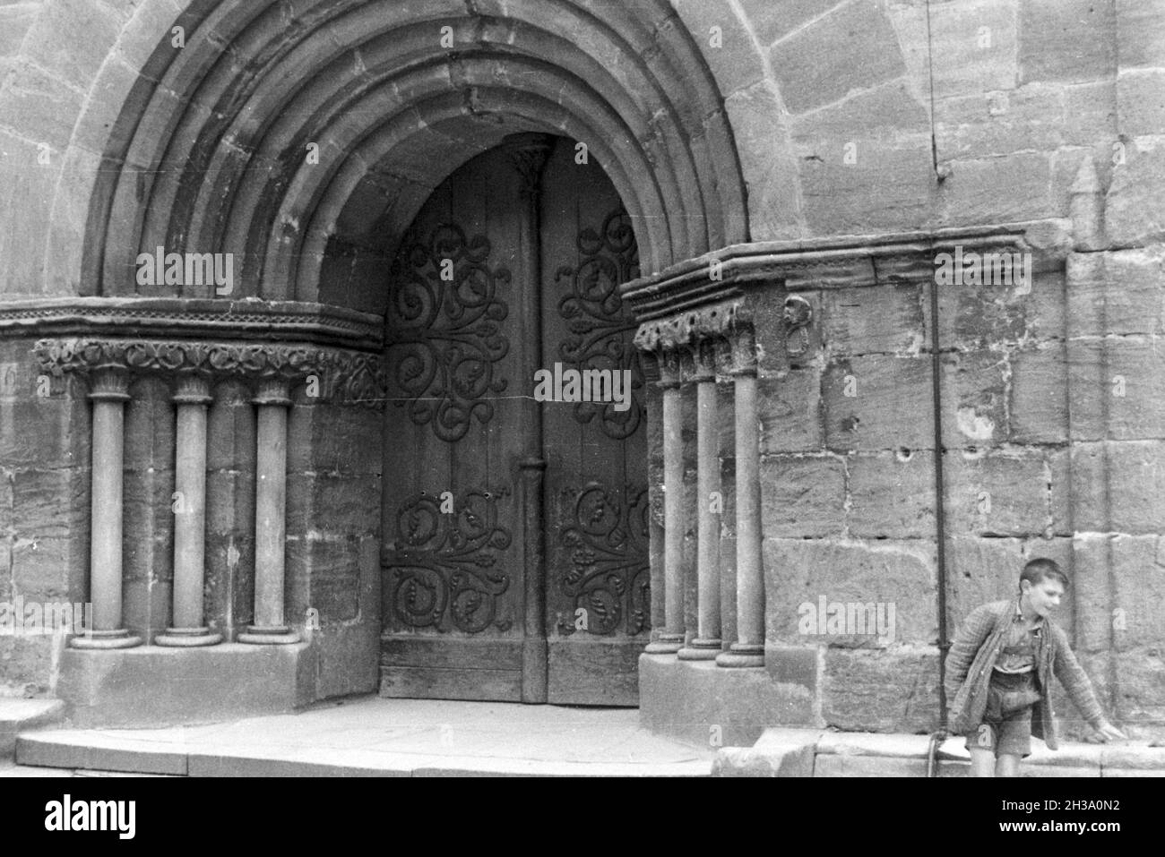 Unterwegs in der Stadt Nürnberg, Deutschland 1930er Jahre. Alla città di Norimberga, Germania 1930s. Foto Stock