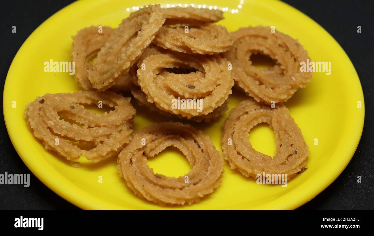 Salato, è uno spuntino croccante proveniente dal subcontinente indiano. Foto Stock