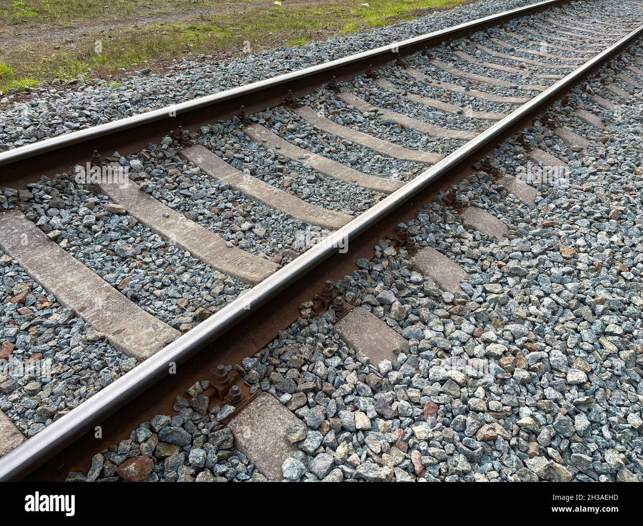 Scatto corto della ferrovia all'aperto Foto Stock