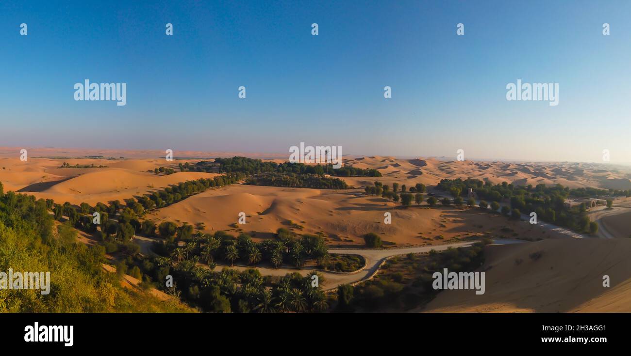 EMIRATI ARABI UNITI, ABU DHABI, AL AIN, REMAH, TELAL RESORT, UN ACCAMPAMENTO DI LUSSO E UN HOTEL A 5 STELLE NEL CUORE DEL DESERTO Foto Stock