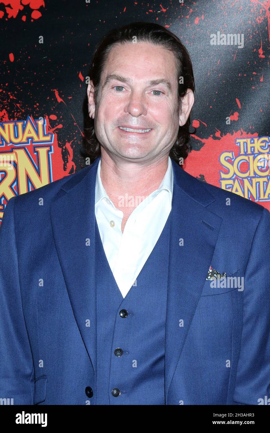 Henry Thomas al 46° anno di Saturno Awards al Marriott Convention Center il 26 ottobre 2021 a Burbank, California (Foto di Katrina Jordan/Sipa USA) Foto Stock
