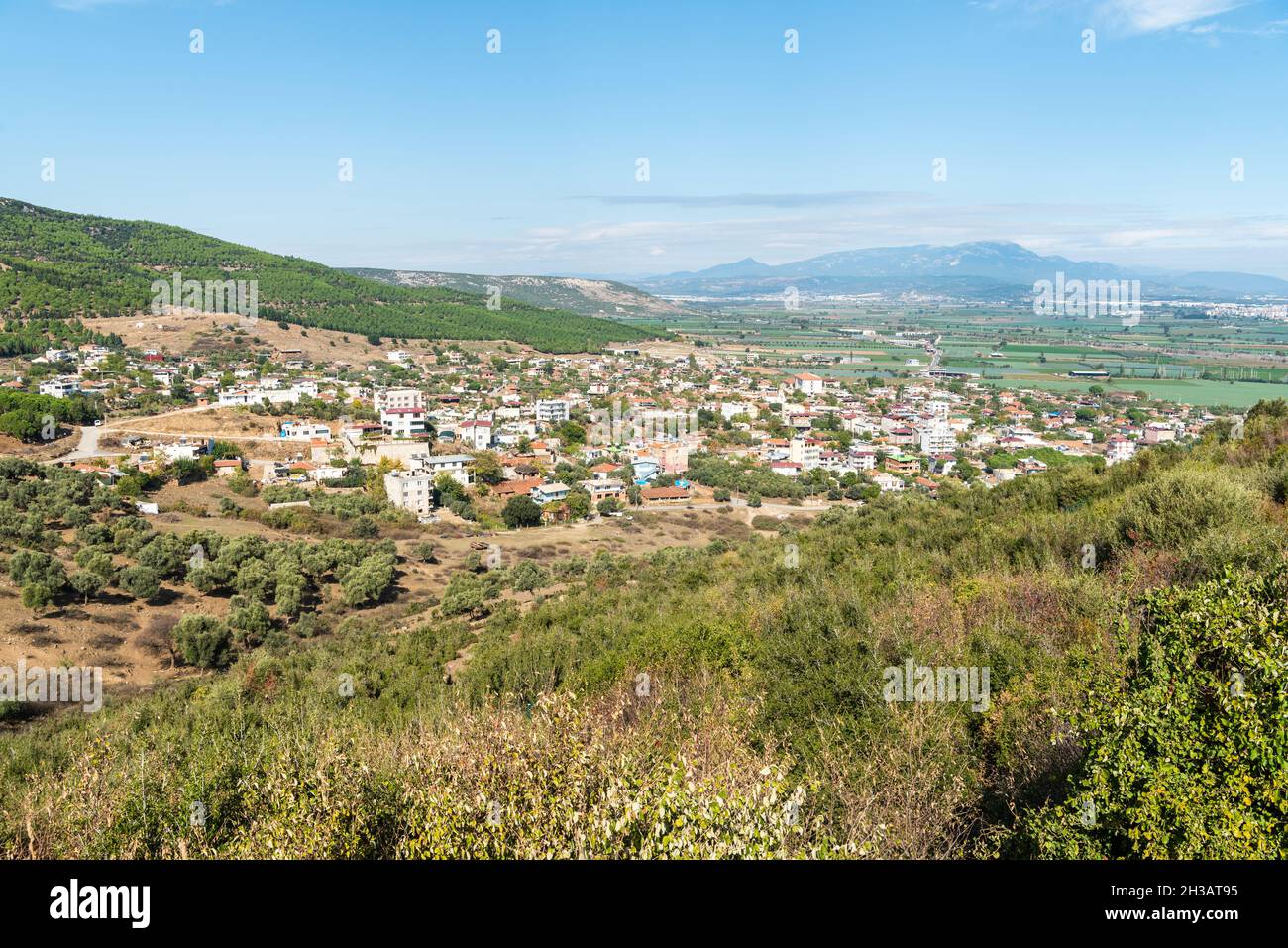 Vista sul villaggio di Ozbey nel comune di Torbali di Izmir Provice, Turchia. Foto Stock