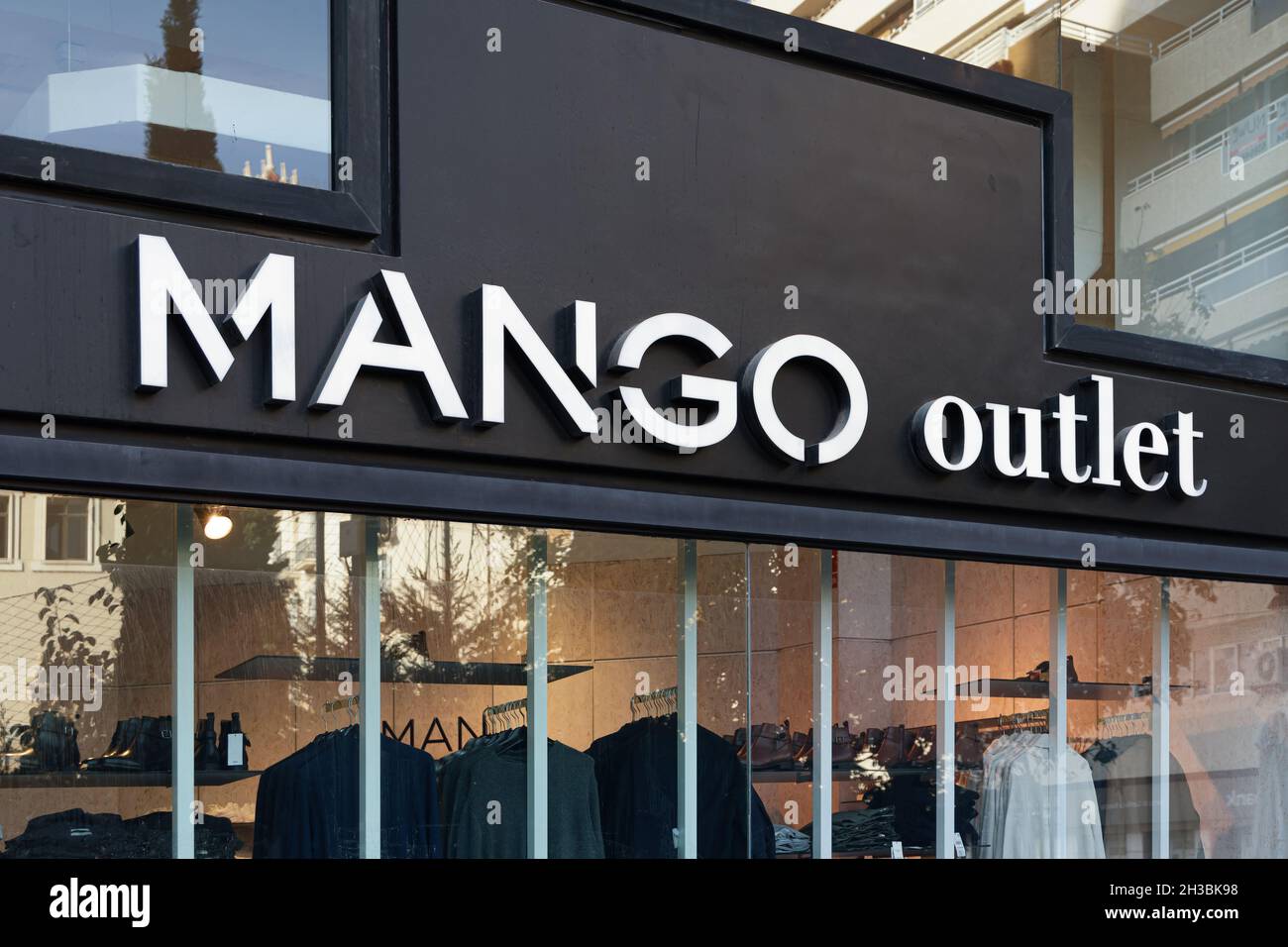 Mango outlet Immagini e Fotos Stock - Alamy
