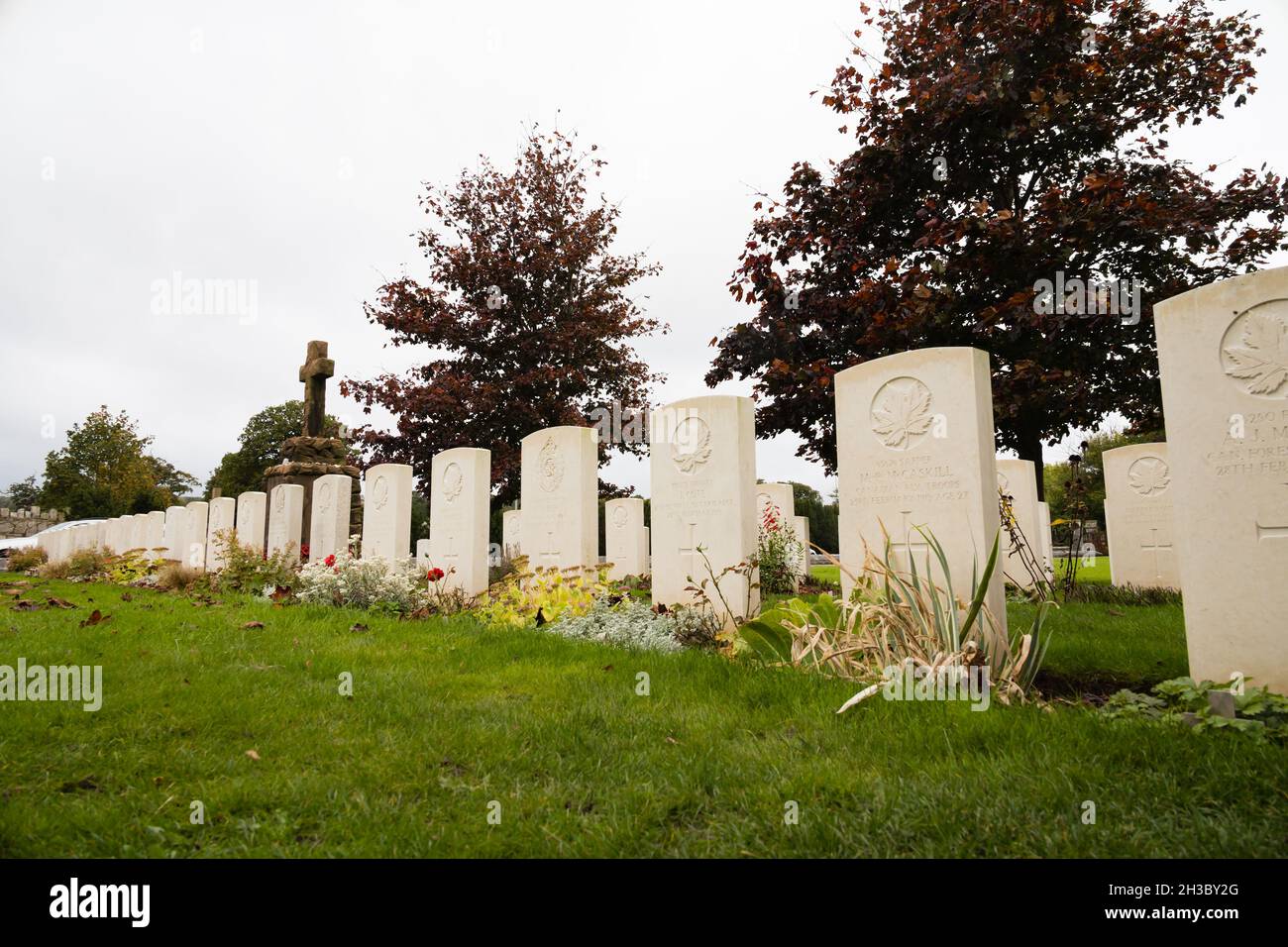 Tombe di guerra del commonwealth Canadese nella chiesa di St Margaret, la chiesa di marmo, costruita da John Gibson. Bodelwydddan, Denbighshire, Galles. Foto Stock