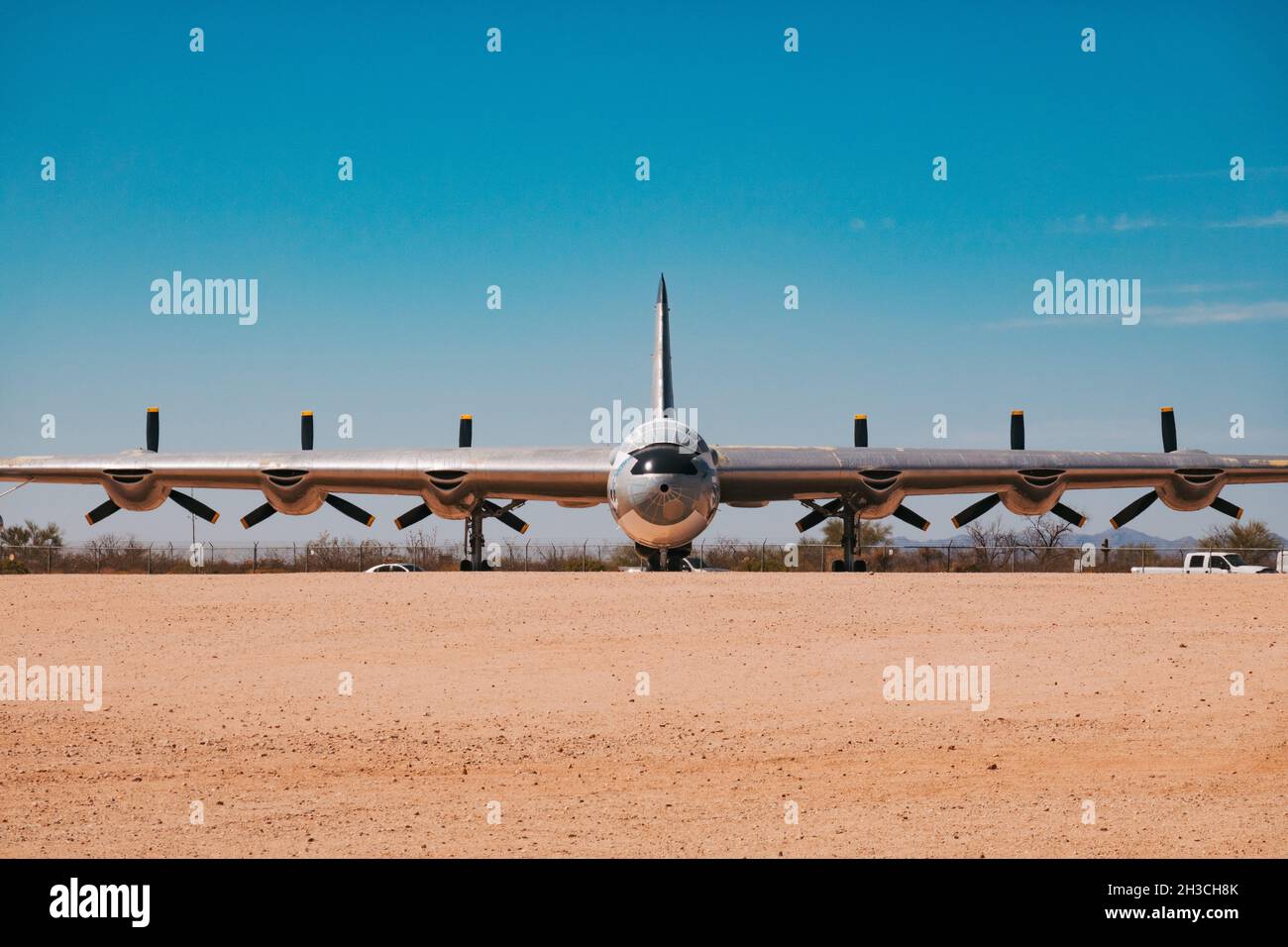 Un pensionato Convair B-36 Peacemaker al Pima Air & Space Museum, Arizona, USA. Si tratta del più grande velivolo a pistone prodotto in serie mai costruito Foto Stock