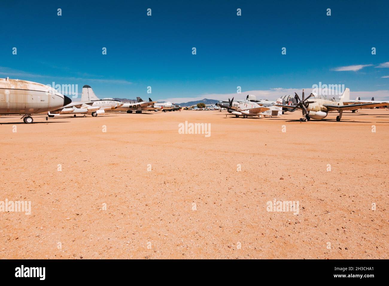 Una collezione di aerei militari ritirati al Pima Air & Space Museum, Arizona, USA Foto Stock