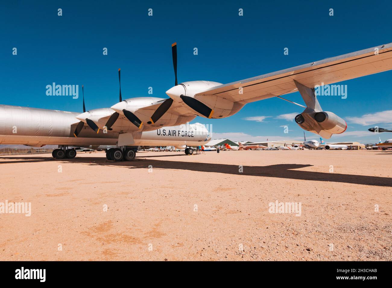 Un pensionato Convair B-36 Peacemaker al Pima Air & Space Museum, Arizona, USA. Si tratta del più grande velivolo a pistone prodotto in serie mai costruito Foto Stock