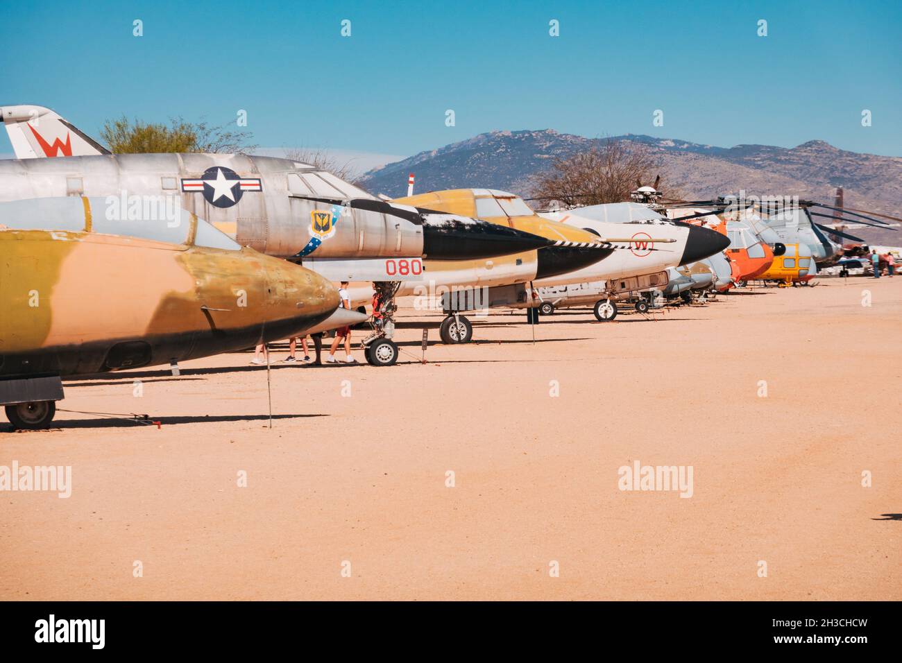 Una collezione di aerei a reazione ritirati al Pima Air & Space Museum, Arizona, USA Foto Stock