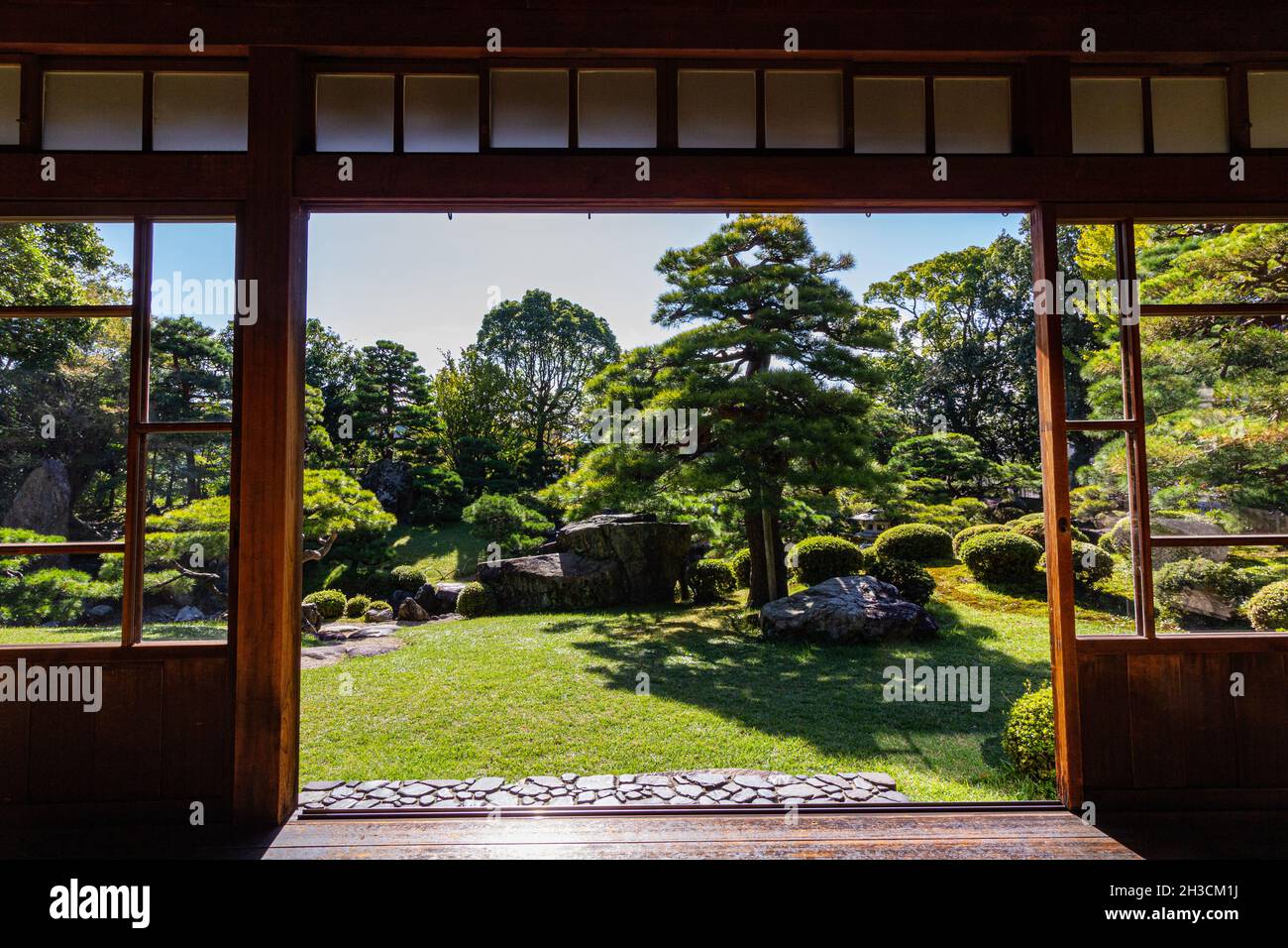 Keiunkan è stato creato da Ogawa Jihei e si dice essere uno dei suoi capolavori come un edificio e come un giardino. Un laghetto tridimensionale che passeggera giardino w Foto Stock